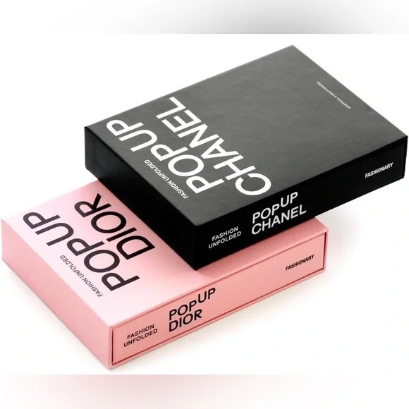 CHANEL Popup Fashion Book with White and Black Tweed Jacket Illustration Coffee Table Books